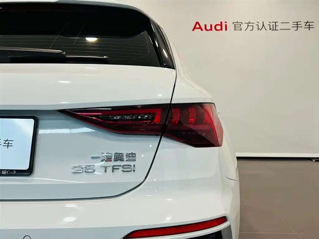 Audi A3 2024 — фото 14