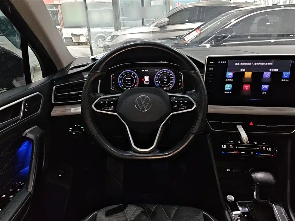 Volkswagen Tiguan L 2022 — фото 11