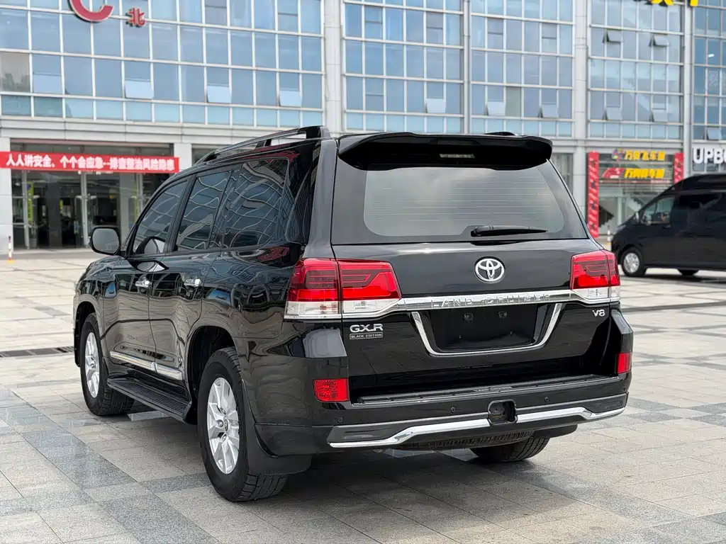 Toyota Land Cruiser 2018 — фото 13