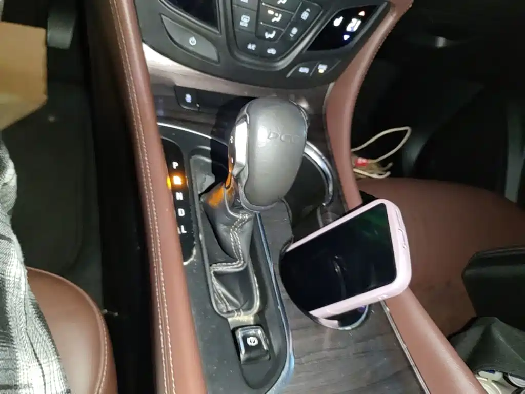 Buick Envision Plus 2016 — фото 14