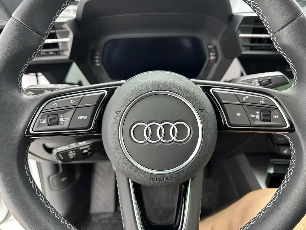 Audi A3 2022 — фото 13