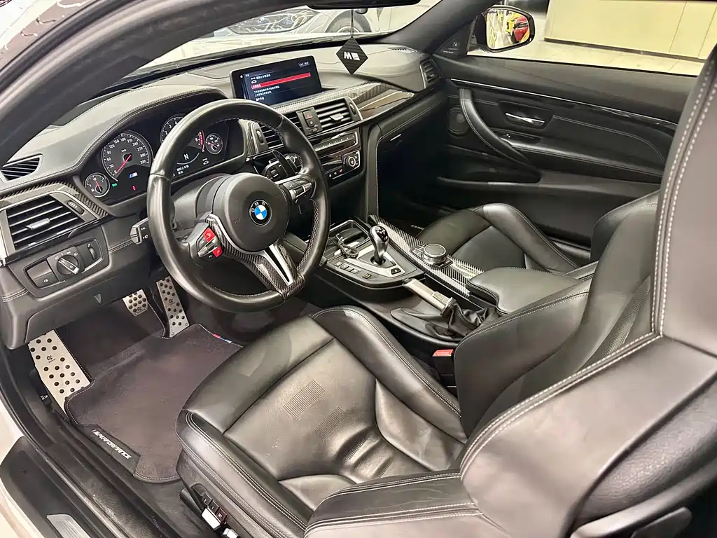 BMW M4 2019