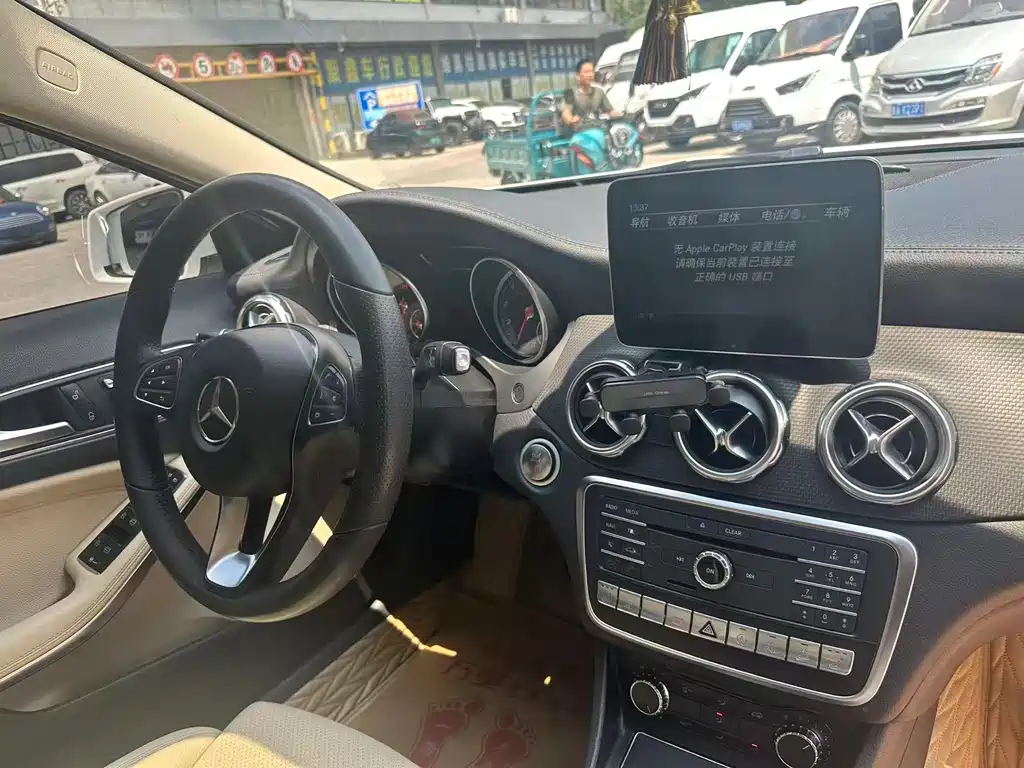 Mercedes-Benz GLA 2018 — фото 10
