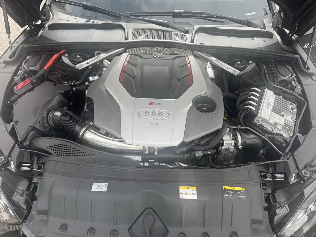 Audi RS 5 2025