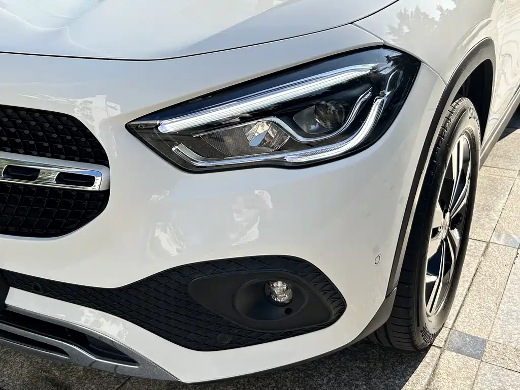 Mercedes-Benz GLA 2023 — фото 13