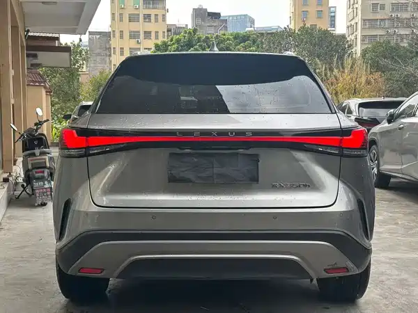 Lexus RX 2023