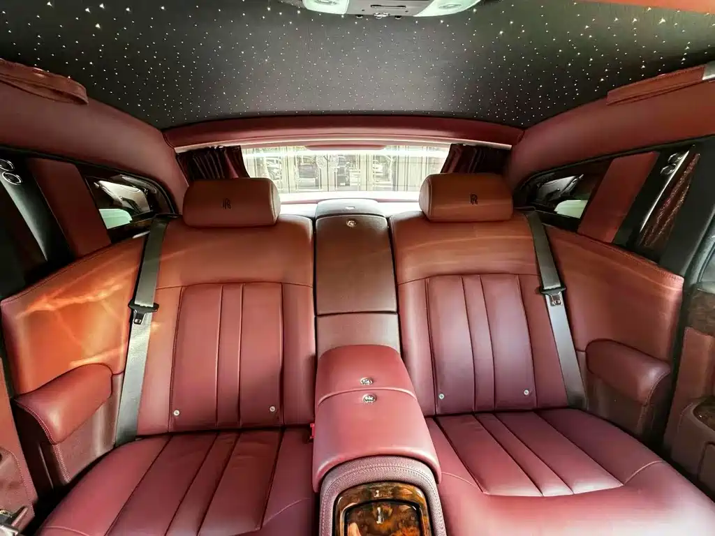 Rolls-Royce Phantom 2015 — фото 4