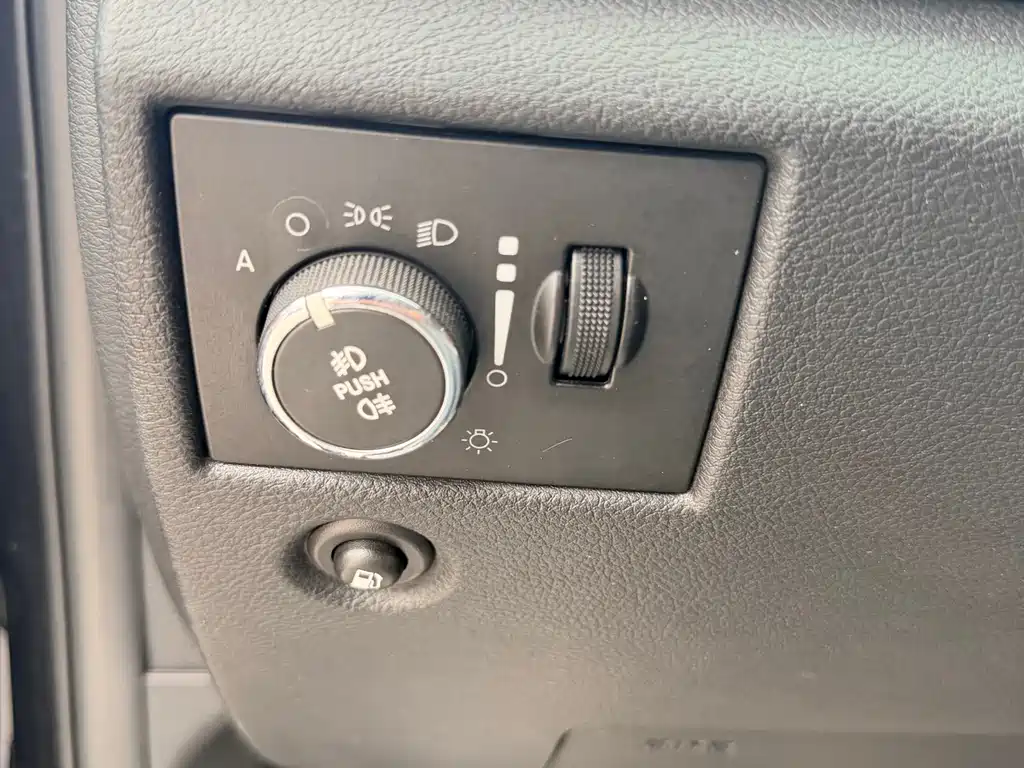 Jeep Grand Cherokee 2012 — фото 25