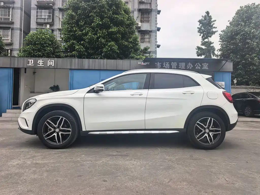 Mercedes-Benz GLA 2017