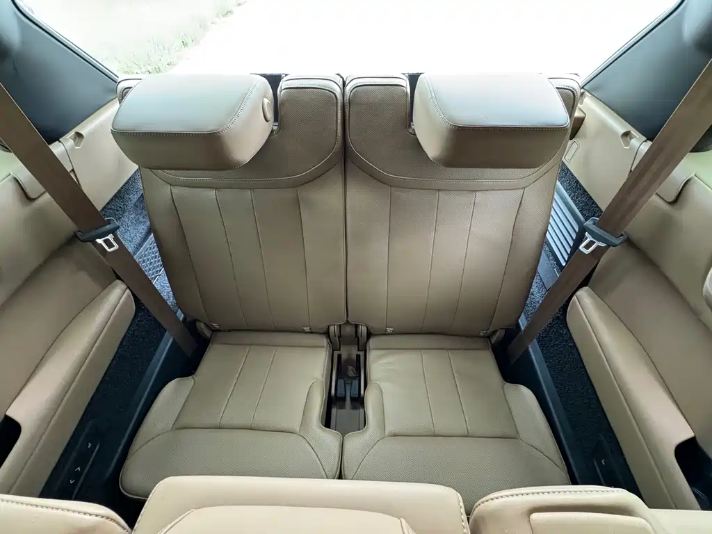 Land Rover Range Rover 2023 — фото 10