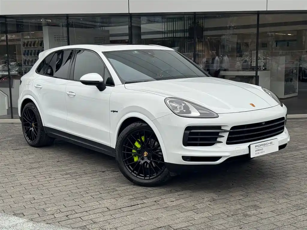 Porsche Cayenne Hybrid 2023 — фото 3
