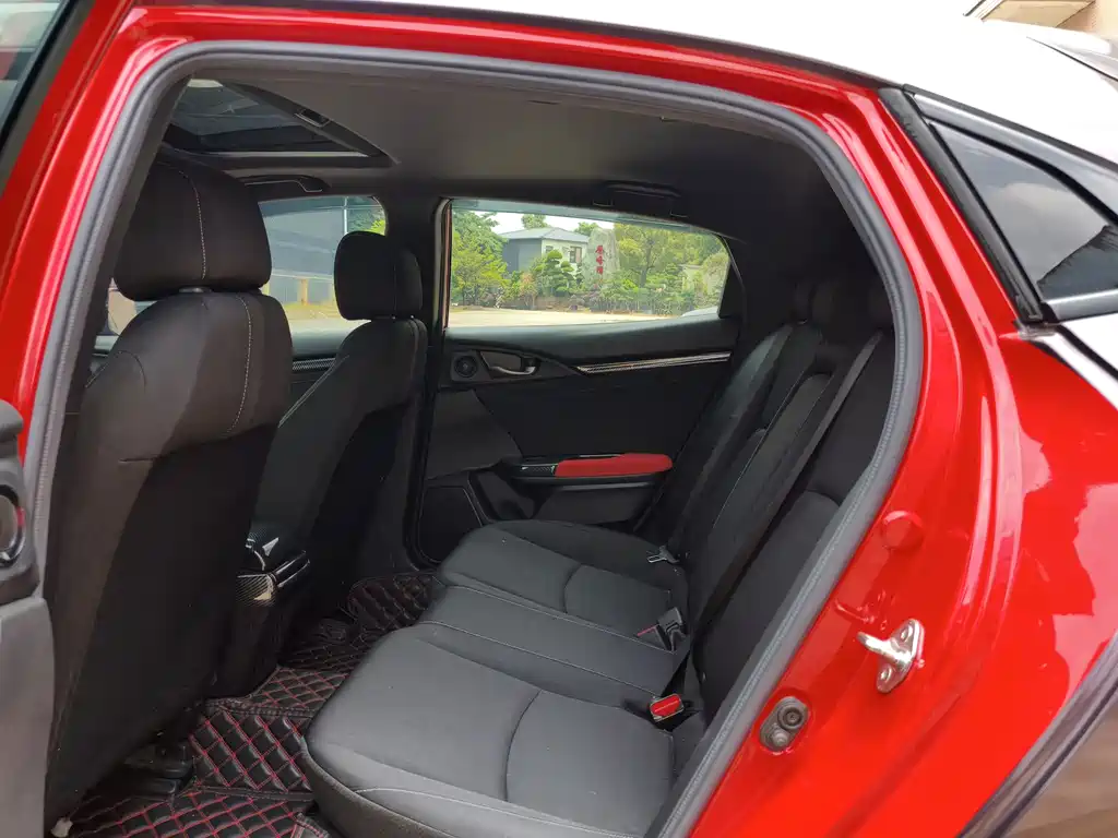 Honda Civic 2020 — фото 10