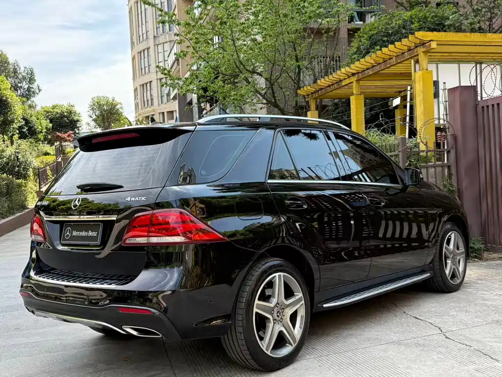 Mercedes-Benz GLE 2015 — фото 4