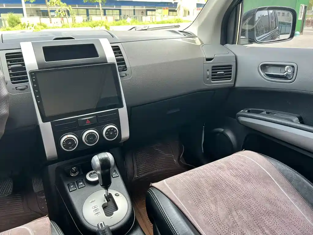 Nissan X-Trail 2011