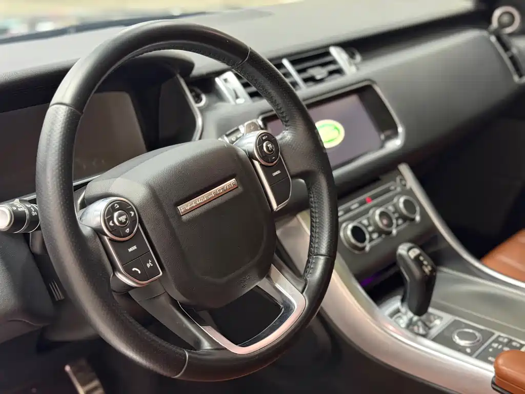 Land Rover Range Rover Sport 2017 — фото 8