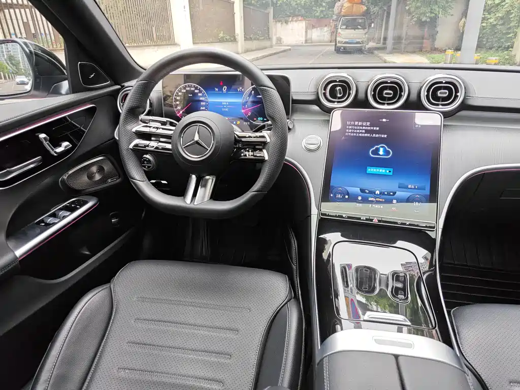 Mercedes-Benz C-Class 2022 — фото 9