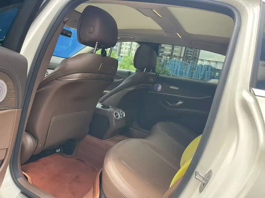 Mercedes-Benz E-Class 2019