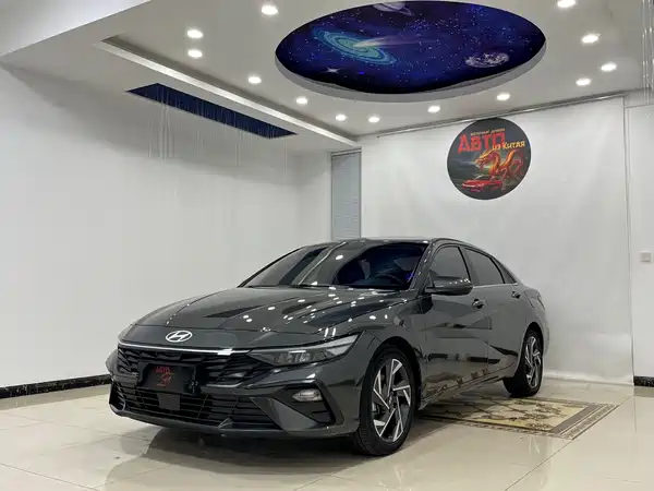 Hyundai Elantra 2024