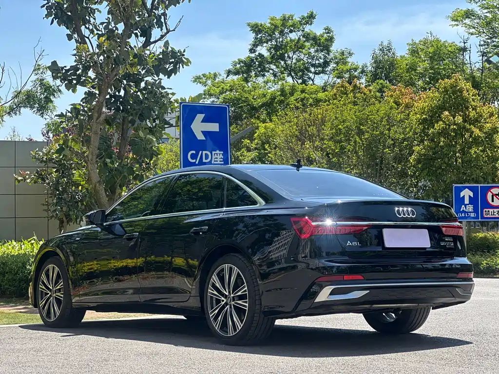 Audi A6L 2024 — фото 6