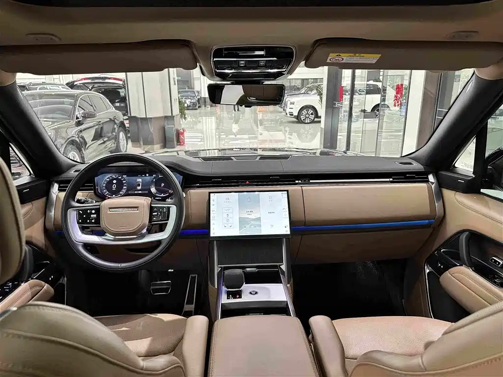 Land Rover Range Rover 2024 — фото 24