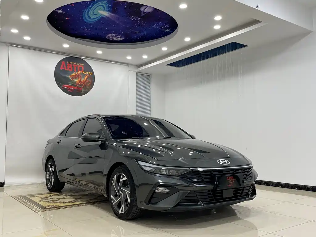Hyundai Elantra 2024
