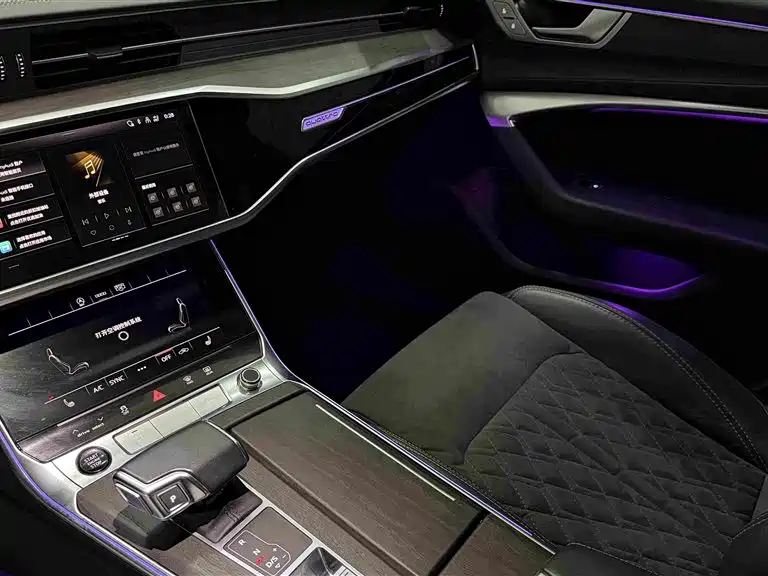 Audi A6L 2023 — фото 10