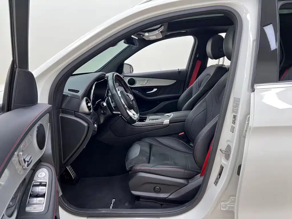 Mercedes-Benz GLC AMG 2020 — фото 10
