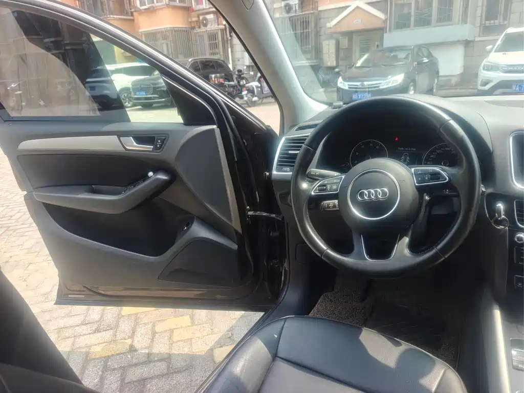 Audi Q5 2016 — фото 17