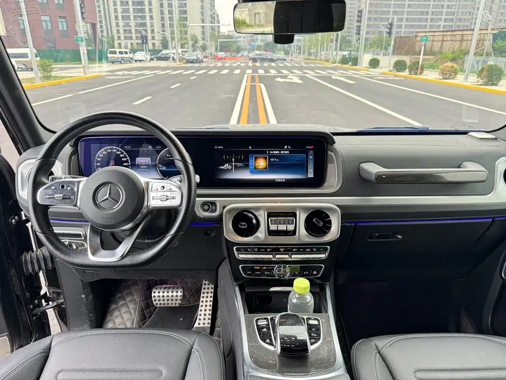 Mercedes-Benz G-Class 2023 — фото 19