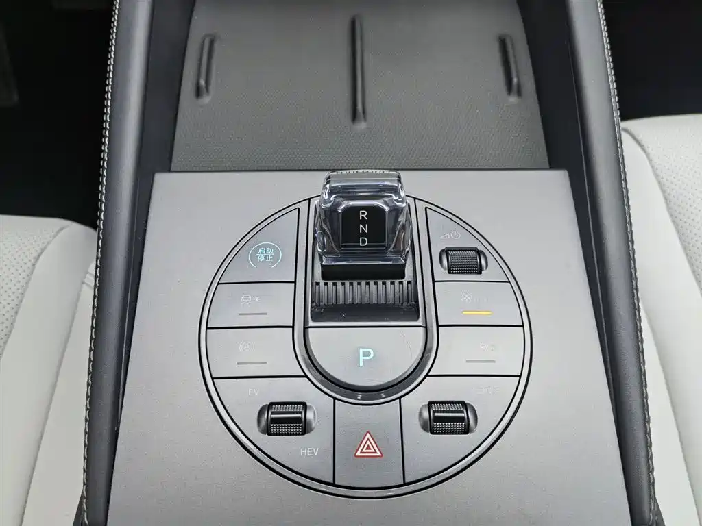 BYD Seal 06 2025 — фото 13