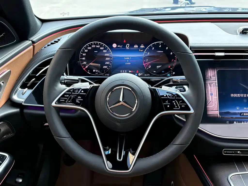 Mercedes-Benz E-Class 2025 — фото 6