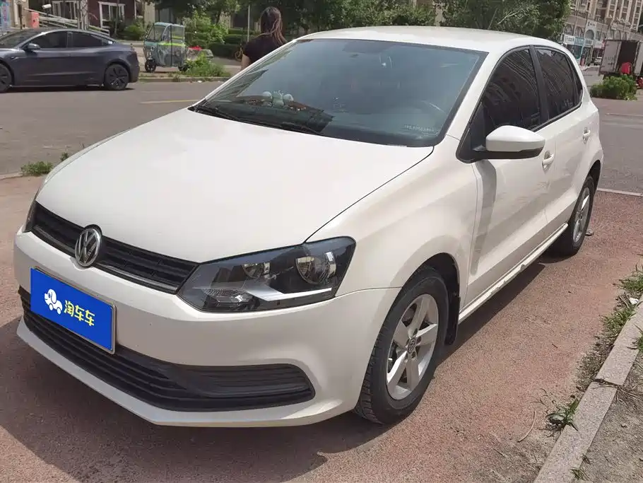 Volkswagen Polo 2015
