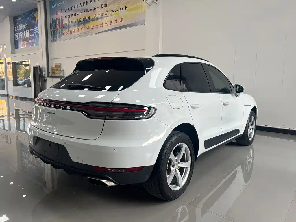 Porsche Macan 2019 — фото 12
