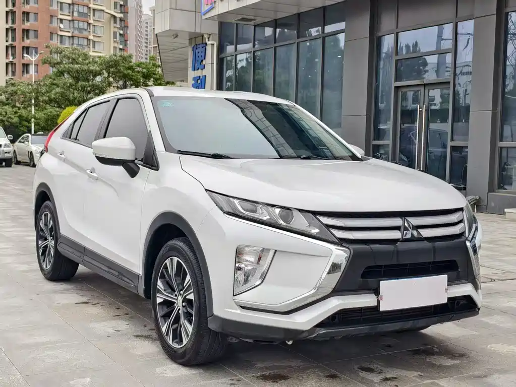 Mitsubishi Eclipse Cross 2019 — фото 3