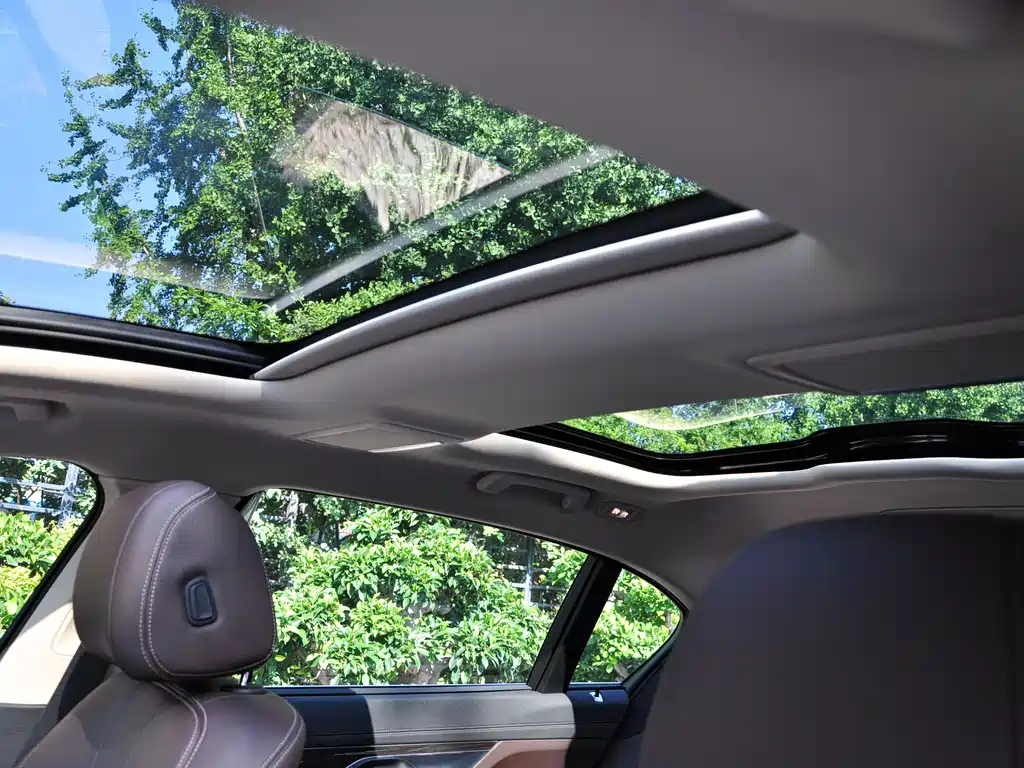BMW 7 Series 2016 — фото 15