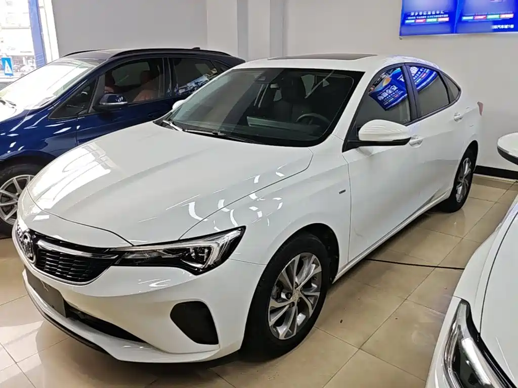 Buick Verano 2023 — фото 1