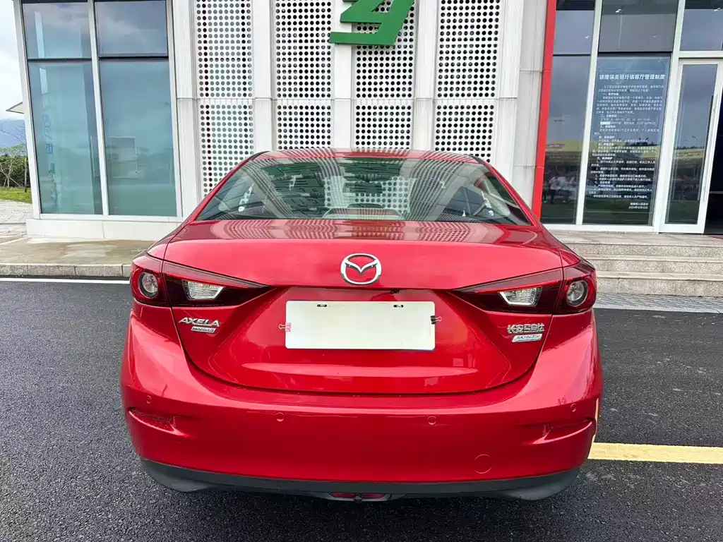 Mazda 3 Axela 2016 — фото 6