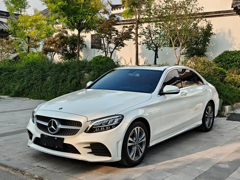 Mercedes-Benz C-Class 2019 — фото 1