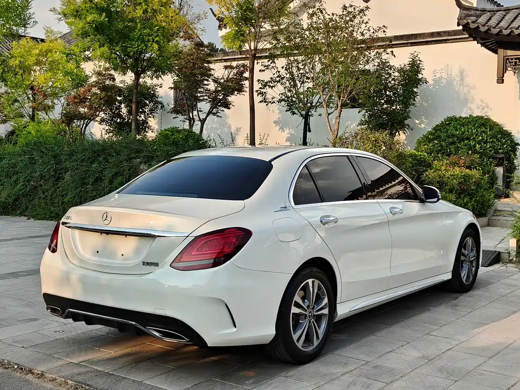 Mercedes-Benz C-Class 2019 — фото 7