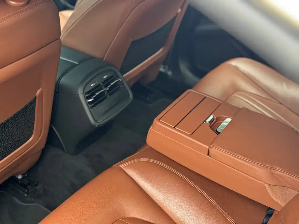 Maserati Ghibli 2015 — фото 8