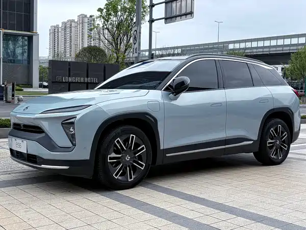 NIO ES6 2020