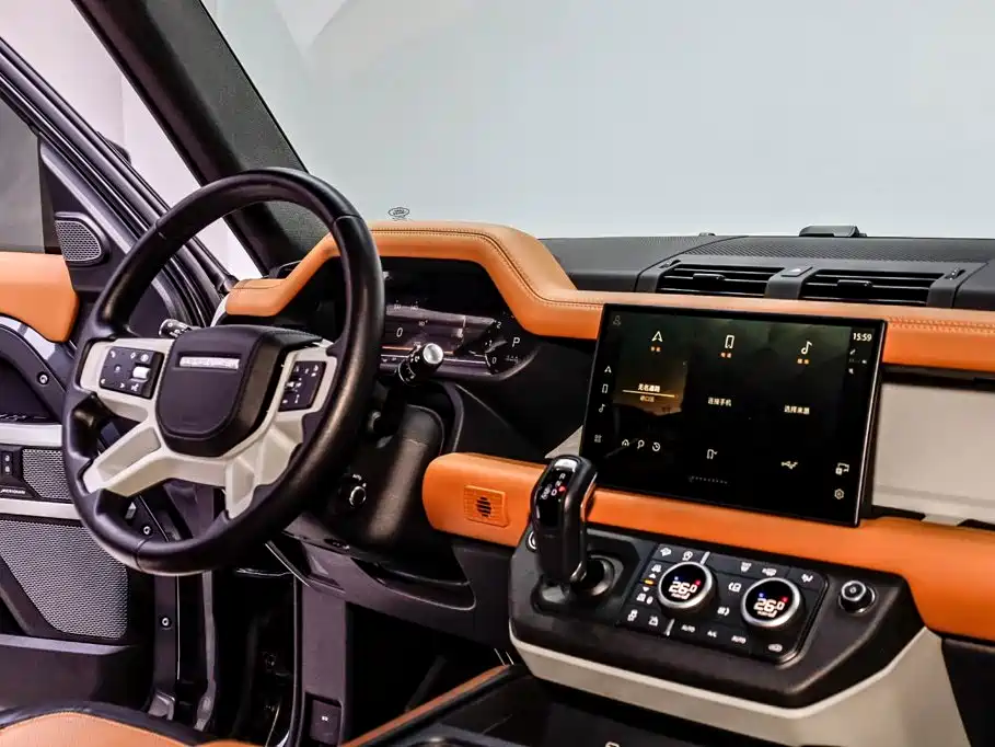 Land Rover Defender 2024 — фото 13