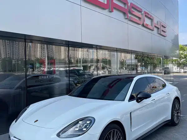 Porsche Panamera 2024