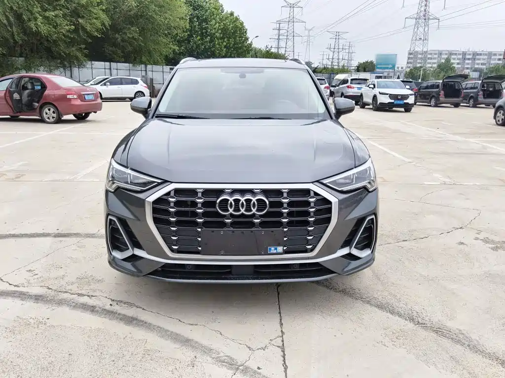 Audi Q3 2022 — фото 10