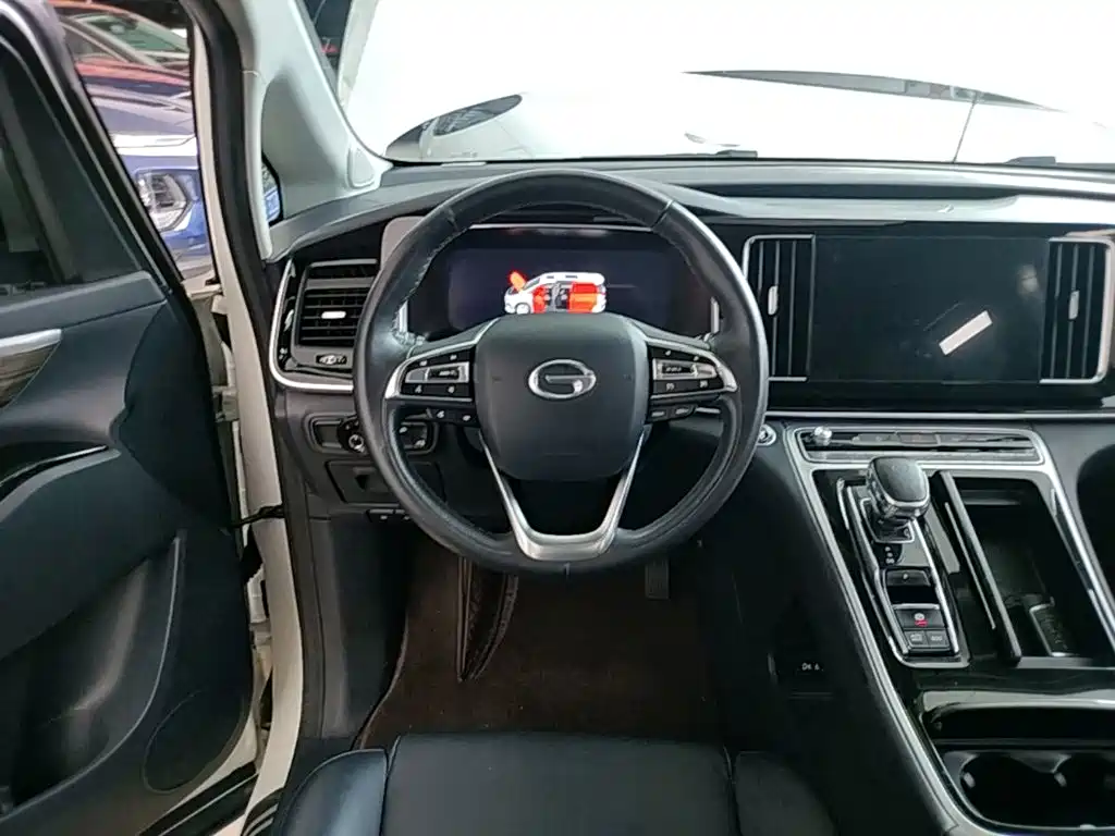 GAC Trumpchi M8 2020 — фото 11
