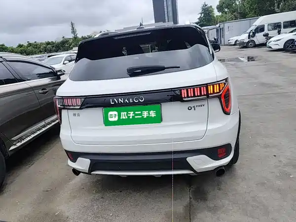 Lynk & Co 01 EM-P 2019