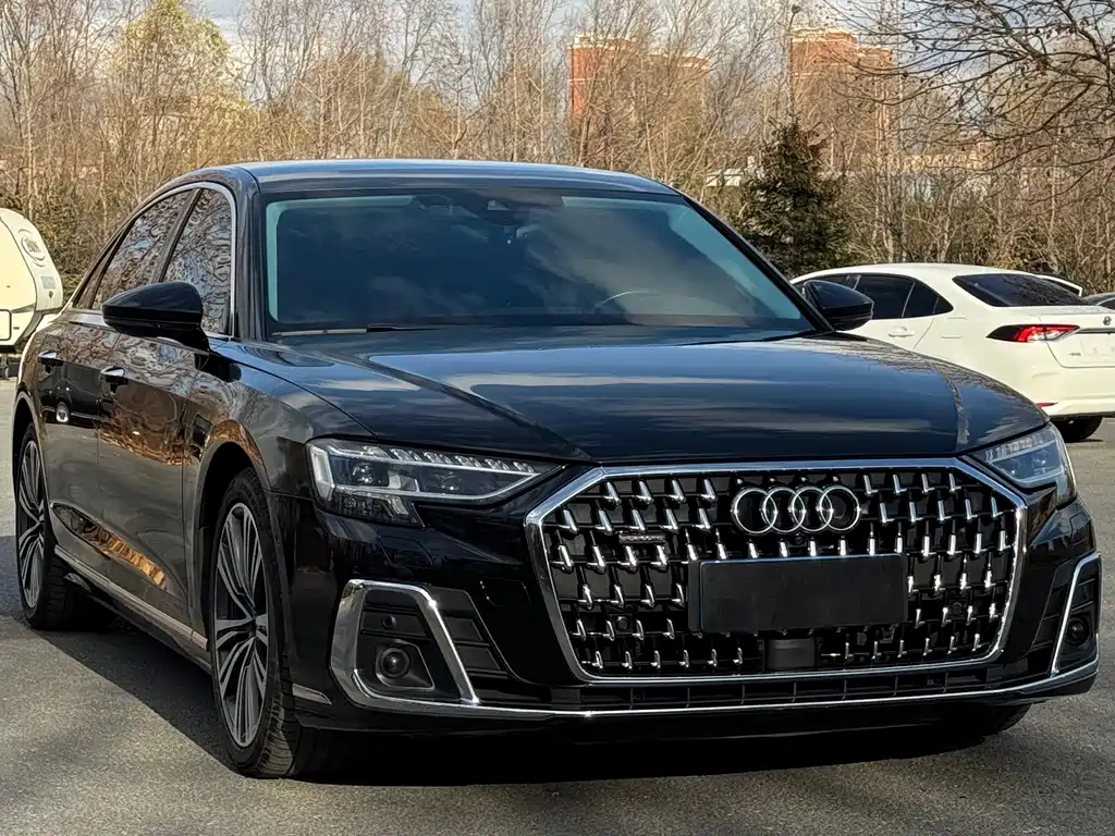 Audi A8 2023 — фото 3