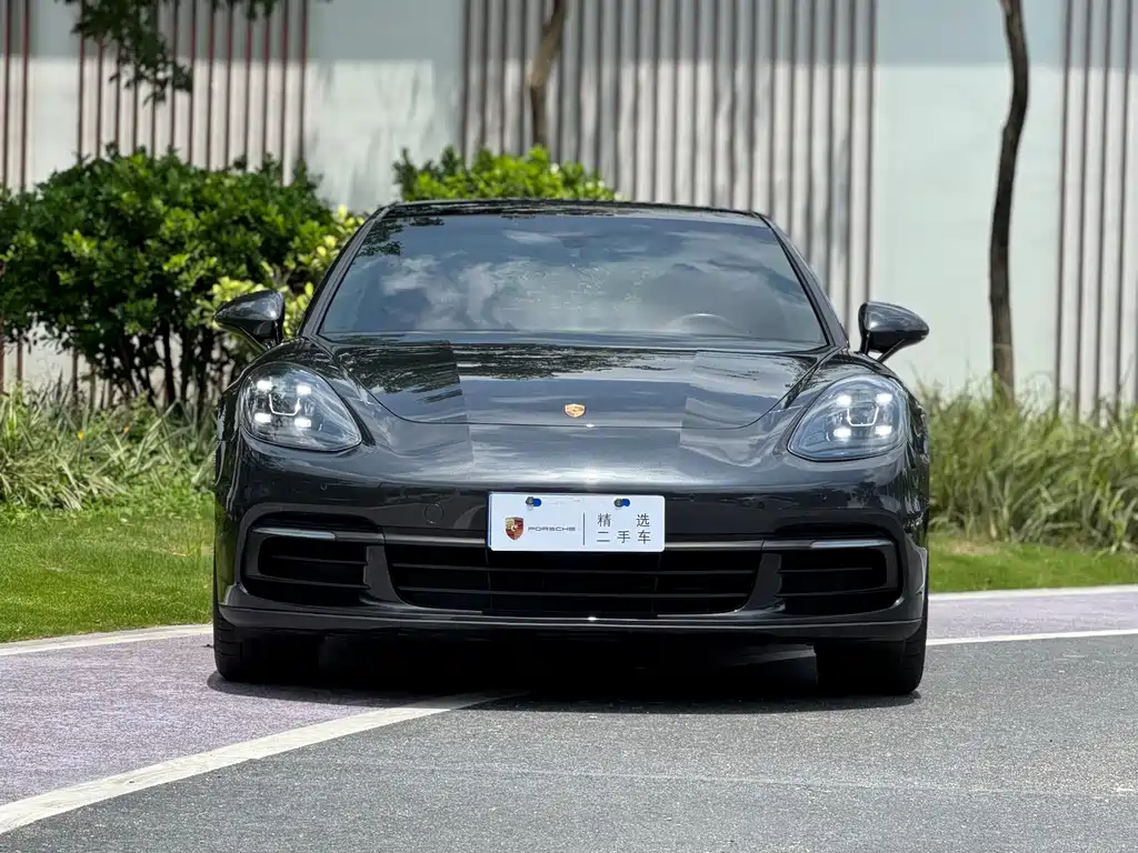 Porsche Panamera 2017 — фото 2