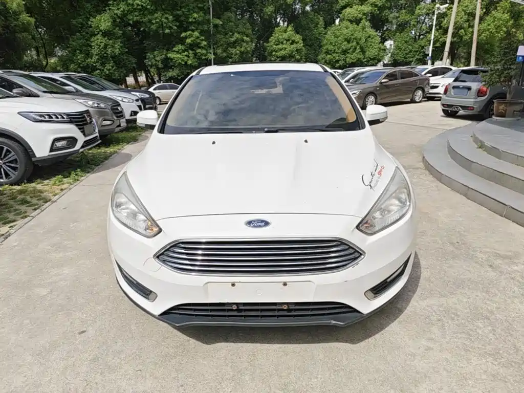 Ford Focus 2016 — фото 3