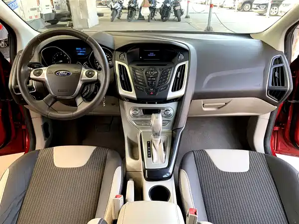Ford Focus 2012